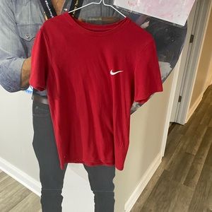 Men’s Small Nike shirt
